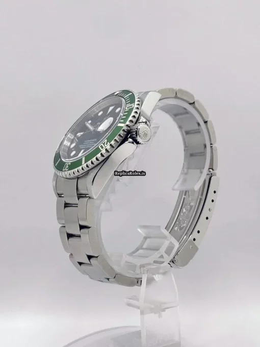 Excellent Replica Rolex Submariner Date 16610lv Caliber 3135 Automatic Movement 40mm Steel Case Mens/unisex Watch - Image 3