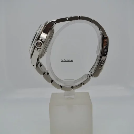 Affordable Replica Rolex Submariner 5513 Caliber 1520 Automatic Movement 40mm Steel Case Mens/unisex Watch - Image 3