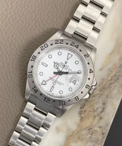 Defect Fake Rolex Explorer II 16570t Caliber 3185 Automatic Movement 40x47,2mm Steel Case Mens/unisex Watch