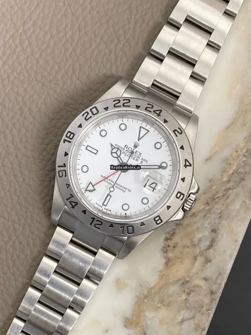 Defect Fake Rolex Explorer II 16570t Caliber 3185 Automatic Movement 40x47,2mm Steel Case Mens/unisex Watch