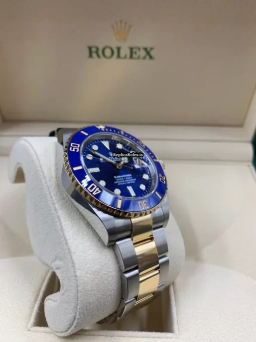 Distinctive Knockoff Rolex Submariner Date 126613lb Caliber 3235 Automatic Movement 41mm Gold/steel Case Mens/unisex Watch - Image 5