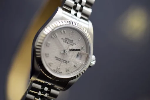 Suitable Replica Rolex Lady-datejust 79174 Caliber 2235-29 Automatic Movement 26mm Steel Case Watch - Image 7