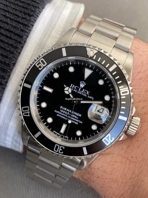 Fabulous Replica Rolex Submariner Date 16610 Caliber 3135 Automatic Movement 40mm Steel Case Mens/unisex Watch - Image 2
