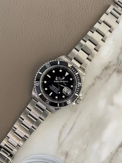 Fabulous Replica Rolex Submariner Date 16610 Caliber 3135 Automatic Movement 40mm Steel Case Mens/unisex Watch - Image 9