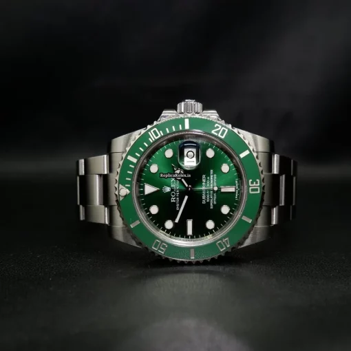 Fine Replica Rolex Submariner Date 116610lv Caliber 3135 Automatic Movement 40mm Steel Case Mens/unisex Watch