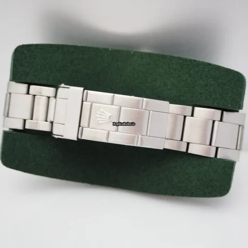Lovely Fake Rolex Submariner 5513/0 Caliber 1520 Automatic Movement 40mm Steel Case Watch - Image 6