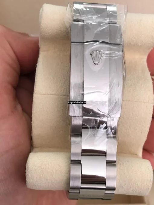 Unique Replicas Rolex Sky-dweller 326934 Caliber 9001 Automatic Movement 42mm Steel Case Mens/unisex Watch - Image 4