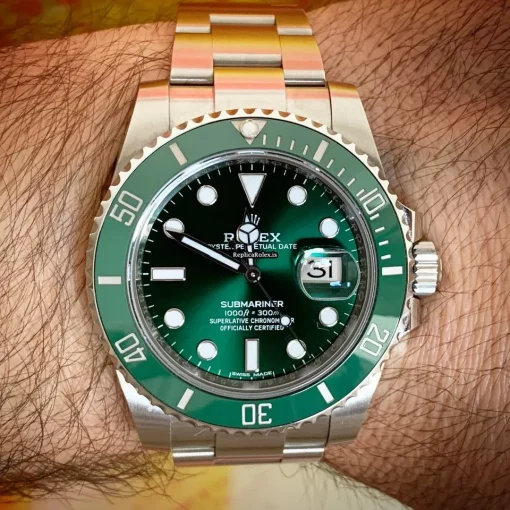 Aaa Replica Rolex Submariner Date 116610lv Caliber 3135 Automatic Movement 40mm Steel Case Mens/unisex Watch