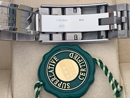 Aaa Replica Rolex Submariner Date 116610lv Caliber 3135 Automatic Movement 40mm Steel Case Mens/unisex Watch - Image 10