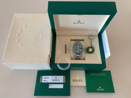 Aaa Replica Rolex Submariner Date 116610lv Caliber 3135 Automatic Movement 40mm Steel Case Mens/unisex Watch - Image 2