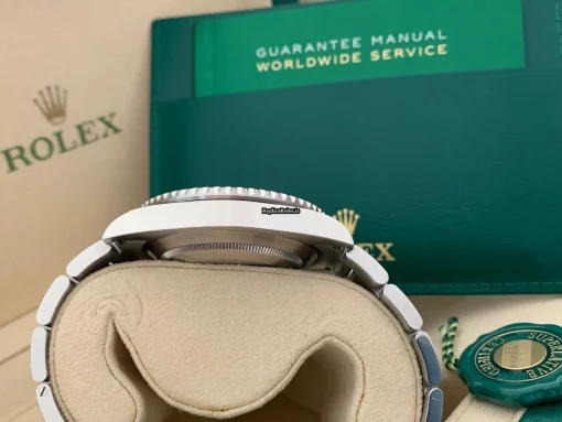 Aaa Replica Rolex Submariner Date 116610lv Caliber 3135 Automatic Movement 40mm Steel Case Mens/unisex Watch - Image 8