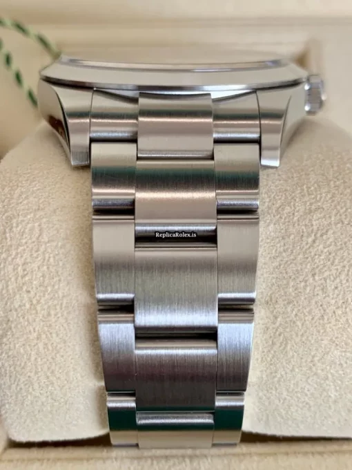 Excellent Fake Rolex Explorer 214270 Caliber 3132 Automatic Movement 39mm Steel Case Mens/unisex Watch - Image 11