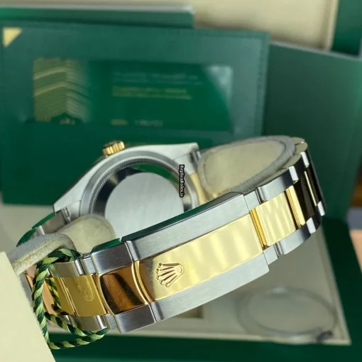 Recommend Replica Rolex Datejust 126233 Caliber 3235 Automatic Movement 36mm Gold/steel Case Mens/unisex Watch - Image 4