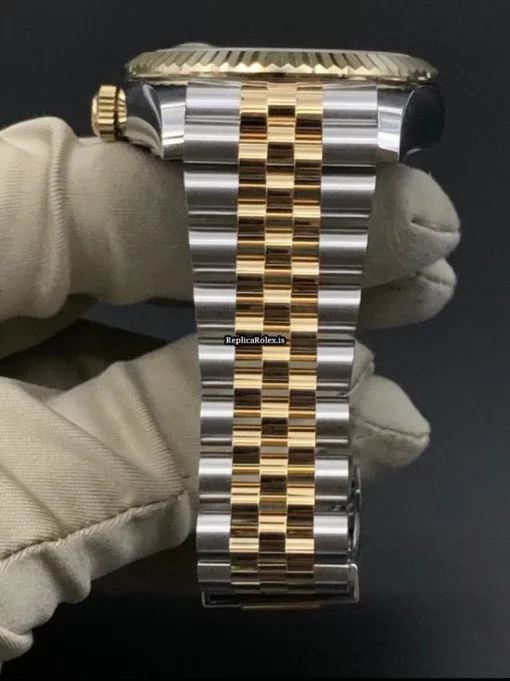 Great Replica Rolex Sky-dweller 326933 Caliber 9001 Automatic Movement 42mm Gold/steel Case Mens/unisex Watch - Image 7