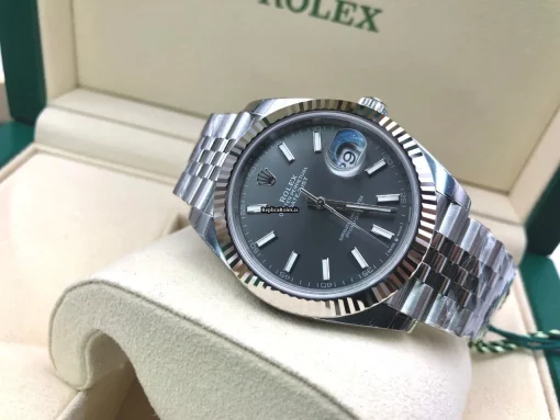 Well Made Replicas Rolex Datejust 126334 Automatic Movement 41mm Gold/steel Case Mens/unisex Watch - Image 4