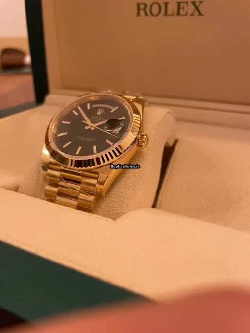 Amazing Replica Rolex Day-date 40 228238 Caliber 3255 Automatic Movement 40mm Yellow Gold Case Mens/unisex Watch - Image 2