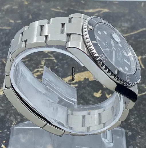 Well Made Replica Rolex Submariner Date 116610ln Caliber 3135 Automatic Movement 40mm Steel Case Mens/unisex Watch - Image 9
