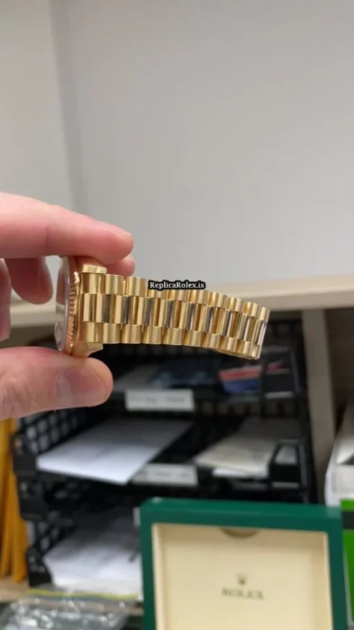 Incredible Replica Rolex Day-date 36 18238 Caliber 3155 Automatic Movement 36mm Yellow Gold Case Mens/unisex Watch - Image 13