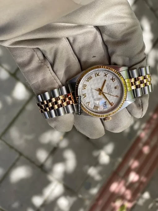Stylish Fake Rolex Datejust 16013 Caliber 3035 Automatic Movement 36mm Gold/steel Case Mens/unisex Watch - Image 7