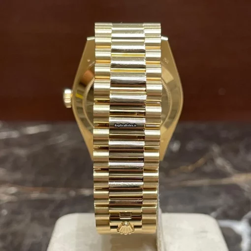 Nice Replica Rolex Day-date 40 228238 Caliber 3255 Automatic Movement 40mm Yellow Gold Case Mens/unisex Watch - Image 4