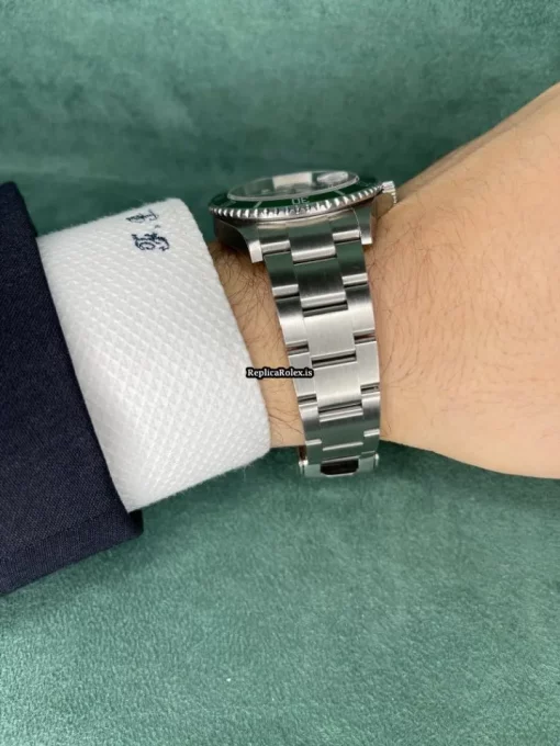Swiss Fakes Rolex Submariner Date 16610lv Caliber 3135 Automatic Movement 40mm Steel Case Mens/unisex Watch - Image 9