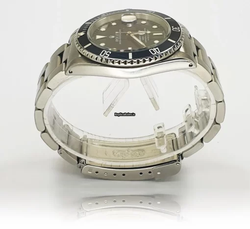Inexpensive Replica Rolex Submariner Date 16610 Caliber 3135 Automatic Movement 40mm Steel Case Mens/unisex Watch - Image 4