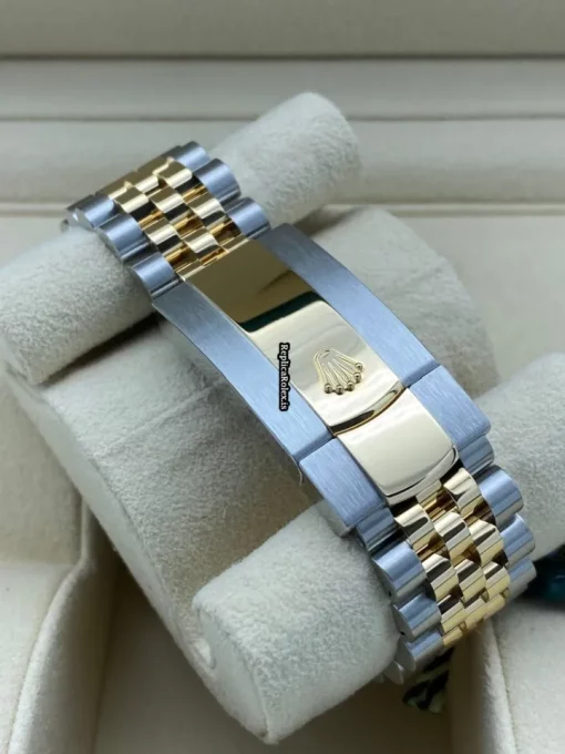 Fantastic Knockoff Rolex Sky-dweller 326933 Caliber 9001 Automatic Movement 42mm Gold/steel Case Mens/unisex Watch - Image 6