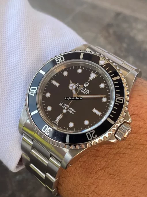 Top Replica Rolex Submariner 14060 Caliber 3000 Automatic Movement 40mm Steel Case Mens/unisex Watch - Image 5