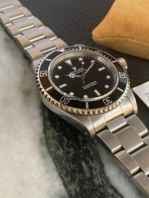Top Replica Rolex Submariner 14060 Caliber 3000 Automatic Movement 40mm Steel Case Mens/unisex Watch - Image 7