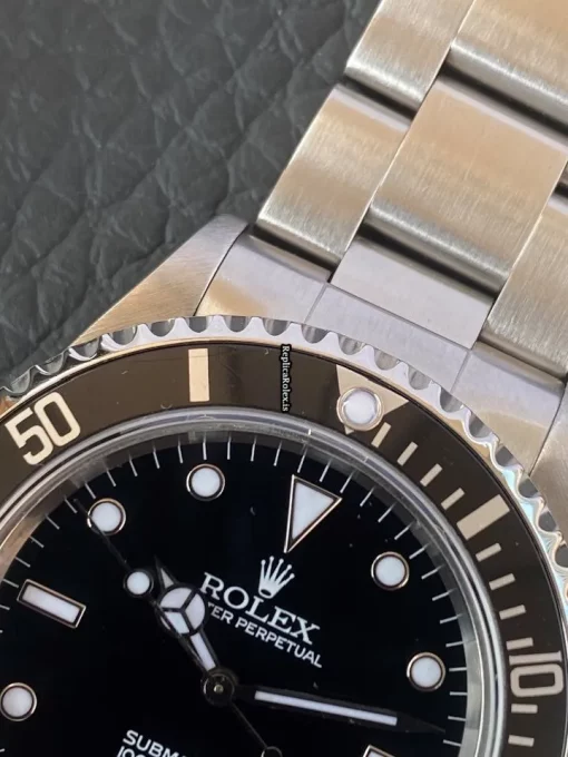 Top Replica Rolex Submariner 14060 Caliber 3000 Automatic Movement 40mm Steel Case Mens/unisex Watch - Image 8