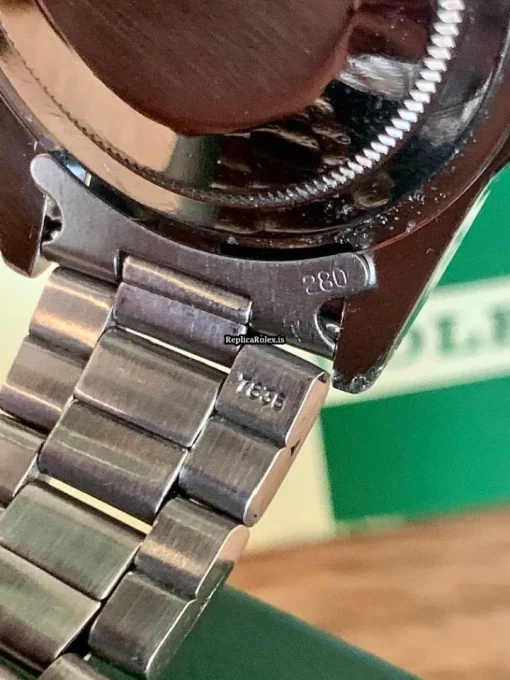 Swiss Clone Rolex Gmt-master 1675 Caliber 1570 Automatic Movement 40mm Steel Case Mens/unisex Watch - Image 9