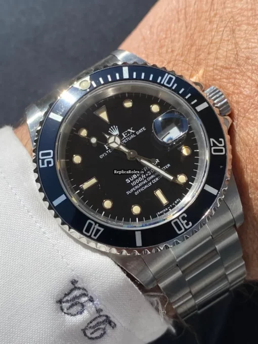 Beautiful Replica Rolex Submariner Date 16610 Caliber 3135 Automatic Movement 40mm Steel Case Mens/unisex Watch - Image 4