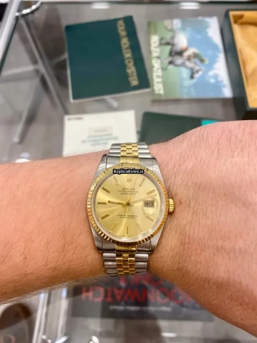Well Made Imitation Rolex Datejust 16233 Caliber 3135 Automatic Movement 36mm Gold/steel Case Mens/unisex Watch - Image 9