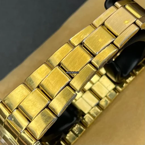 Neat Replica Rolex Oyster Perpetual Date 1550 Caliber 1570 Automatic Movement 34mm Gold/steel Case Mens/unisex Watch - Image 10