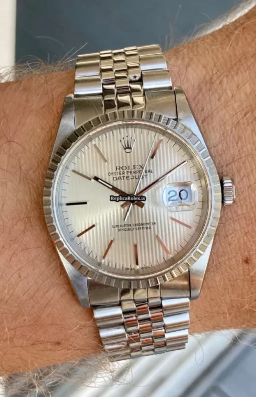 Pleasing Replica Rolex Datejust 16220 Caliber 3135 Automatic Movement 36mm Steel Case Mens/unisex Watch