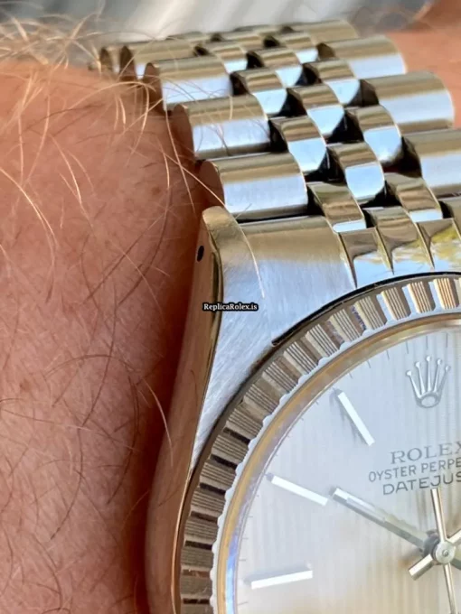 Pleasing Replica Rolex Datejust 16220 Caliber 3135 Automatic Movement 36mm Steel Case Mens/unisex Watch - Image 3