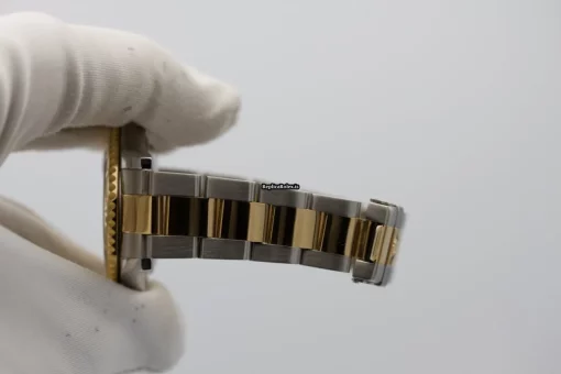 Fabulous Replica Rolex Yacht-master 168623 Caliber 2235 Automatic Movement 35mm Gold/steel Case Mens/unisex Watch - Image 13