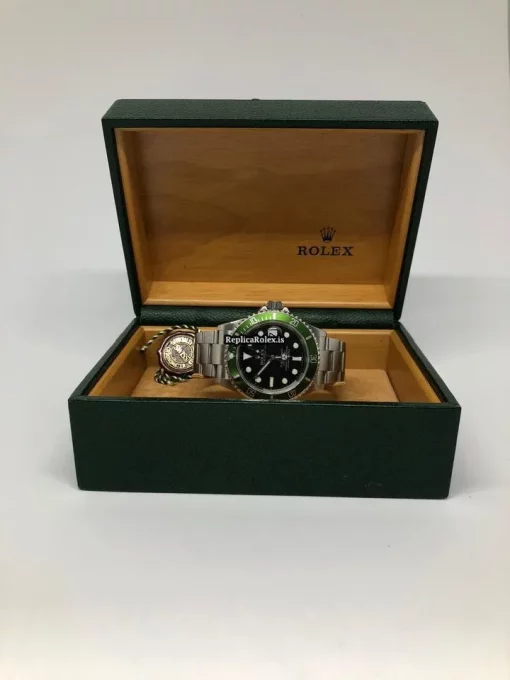 Ideal Replica Rolex Submariner Date 16610lv Caliber 3135 Automatic Movement 40mm Steel Case Mens/unisex Watch - Image 8
