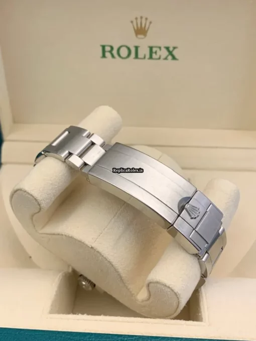 Trustworthy Copies Rolex Submariner Date 116610ln Caliber 3135 Automatic Movement 40mm Steel Case Mens/unisex Watch - Image 6