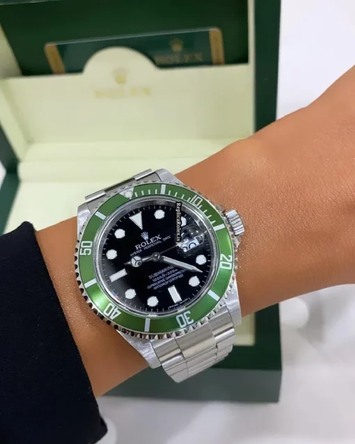 Amazing Fake Rolex Submariner Date 16610lv Caliber 3135 Automatic Movement 40mm Steel Case Mens/unisex Watch