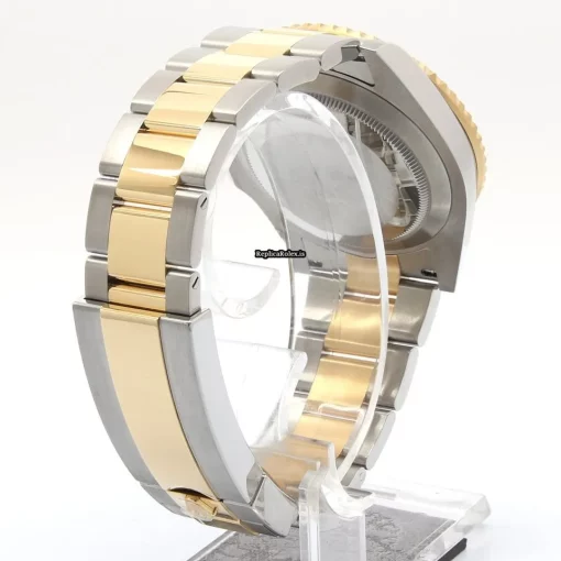 Special Fake Rolex Submariner Date 126613ln Automatic Movement 41mm Gold/steel Case Watch - Image 4