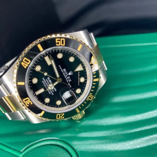 Wholesale Replica Rolex Submariner Date 126613ln Caliber 3235 Automatic Movement 41mm Gold/steel Case Mens/unisex Watch