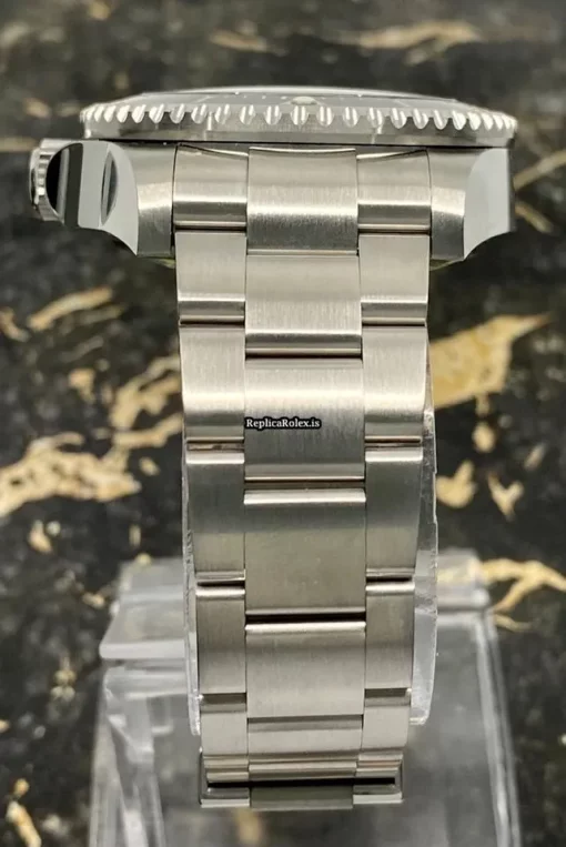 Fabulous Replica Rolex Sea-dweller Deepsea 126660 Caliber 3235 Automatic Movement 44mm Steel Case Mens/unisex Watch - Image 3