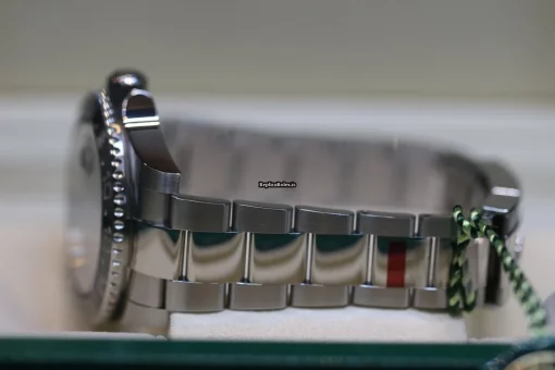 Amazing Replica Rolex Gmt-master II 116710ln-0001 Caliber 3186 Automatic Movement 40mm Steel Case Mens/unisex Watch - Image 6