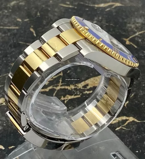 Nice Replica Rolex Submariner Date 116613lb Caliber 3135 Automatic Movement 40mm Gold/steel Case Mens/unisex Watch - Image 8