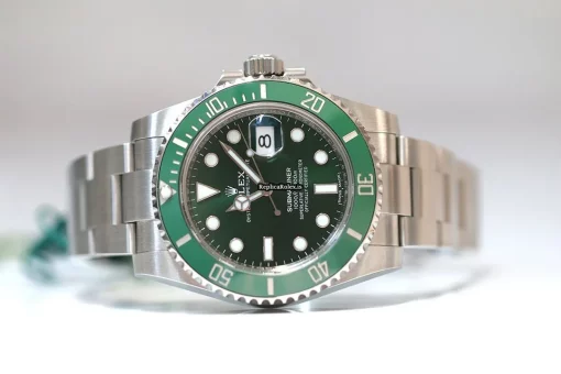 Nice Replica Rolex Submariner Date 116610lv Caliber 3135 Automatic Movement 40mm Steel Case Mens/unisex Watch - Image 3