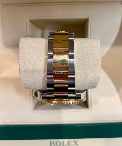 Unique Replica Rolex Submariner Date 116613lb Caliber 3135 Automatic Movement 40mm Gold/steel Case Mens/unisex Watch - Image 6