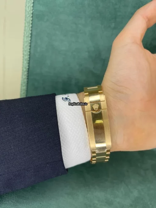 High Quality Fake Rolex Submariner Date 116618lb Caliber 3135 Automatic Movement 40mm Yellow Gold Case Mens/unisex Watch - Image 12