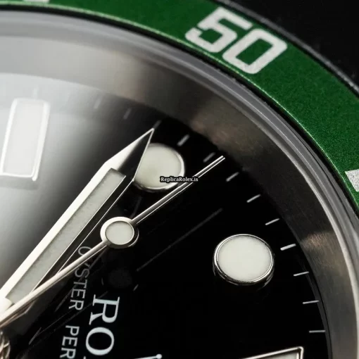 Trustworthy Imitation Rolex Submariner Date 16610lv 40mm Mens/unisex Watch - Image 10