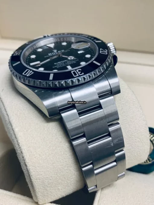 High-end Replica Rolex Submariner Date 116610ln Automatic Movement 40mm Steel Case Mens/unisex Watch - Image 9
